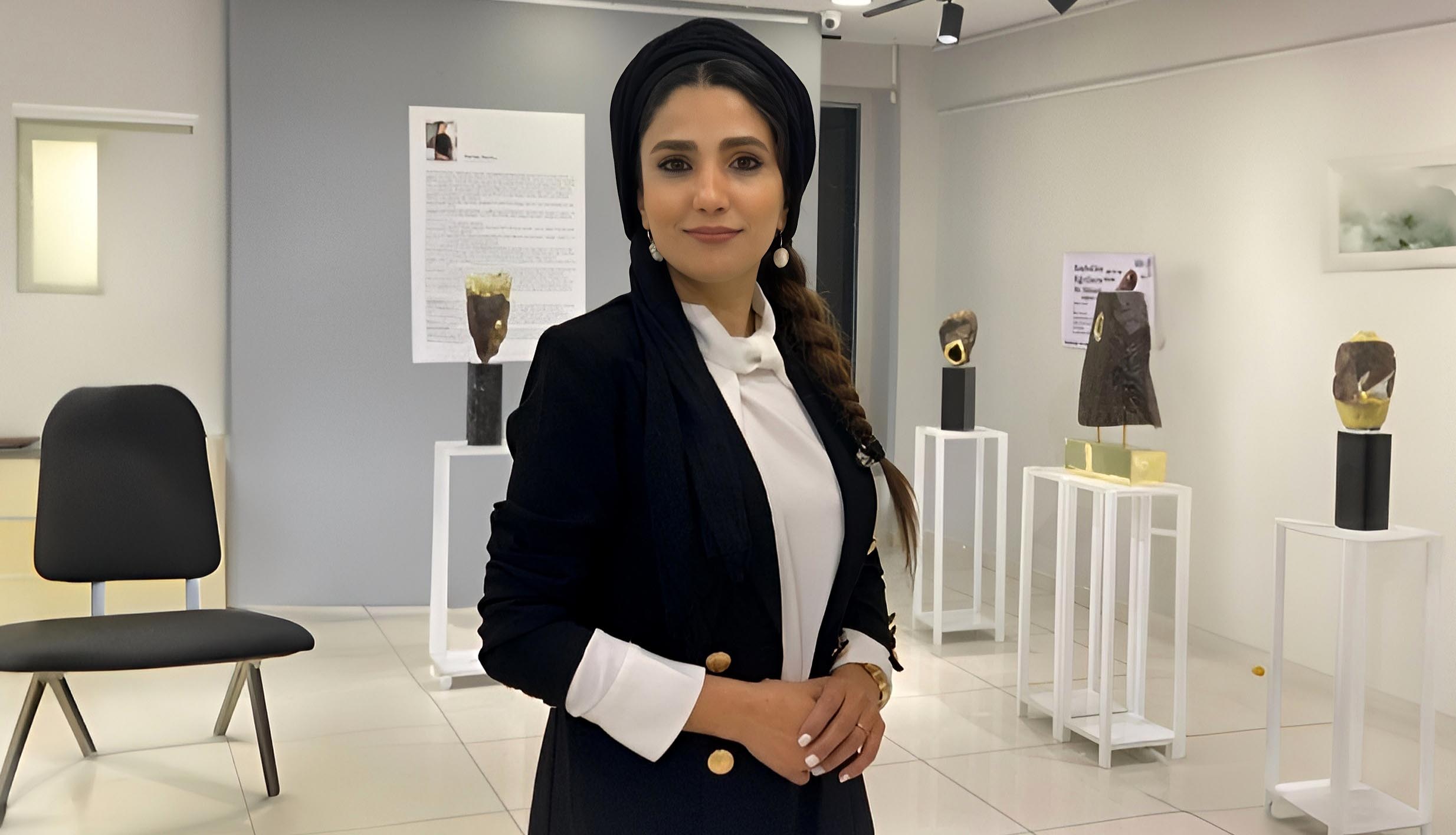 Parisa Nami Biography